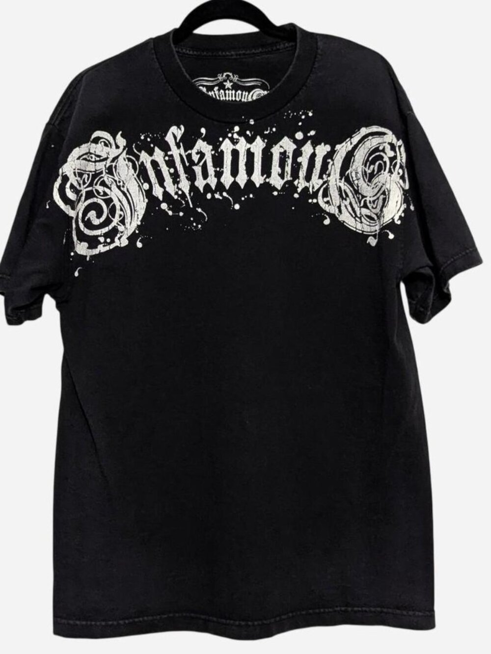 CYBER GRUNGE: Vintage 2000s Infamous Co. Old English Star Graphic Tee